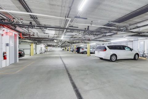 Tiny photo for 1914 Farnsworth Lane #208, Northbrook, IL 60062 (MLS # 12564472)