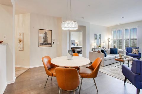 Tiny photo for 1914 Farnsworth Lane #208, Northbrook, IL 60062 (MLS # 12564472)