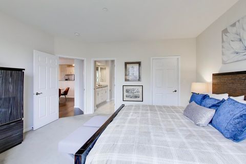 Tiny photo for 1914 Farnsworth Lane #208, Northbrook, IL 60062 (MLS # 12564472)