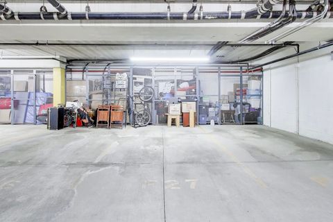 Tiny photo for 1914 Farnsworth Lane #208, Northbrook, IL 60062 (MLS # 12564472)