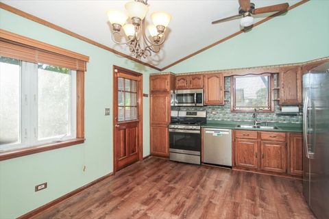 Tiny photo for 265 Drake Lane, Des Plaines, IL 60016 (MLS # 12484260)