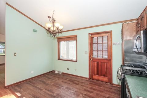 Tiny photo for 265 Drake Lane, Des Plaines, IL 60016 (MLS # 12484260)