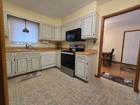 Tiny photo for 567 UNION GROVE Road, Carbondale, IL 62901 (MLS # EB460605)