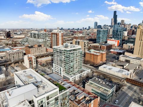 Tiny photo for 50 E 16th Street #1405, Chicago, IL 60616 (MLS # 12453715)