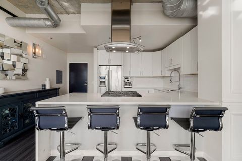 Tiny photo for 50 E 16th Street #1405, Chicago, IL 60616 (MLS # 12453715)