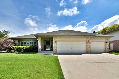 1263 Harleyford Road Woodridge IL 60517