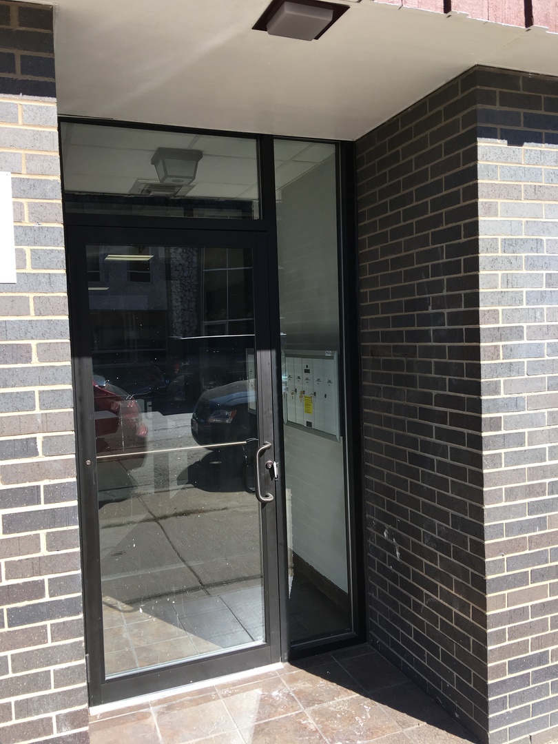 5642 W Diversey Avenue