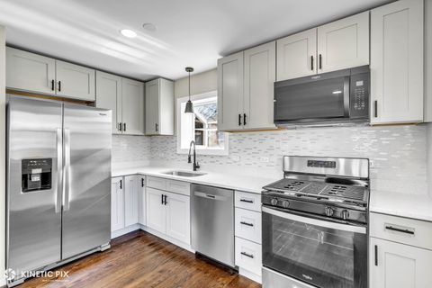 Tiny photo for 11011 W Roosevelt Road, Westchester, IL 60154 (MLS # 12604362)