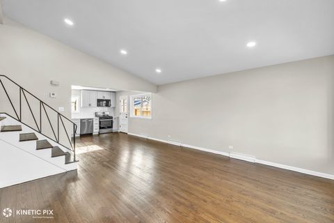 Tiny photo for 11011 W Roosevelt Road, Westchester, IL 60154 (MLS # 12604362)