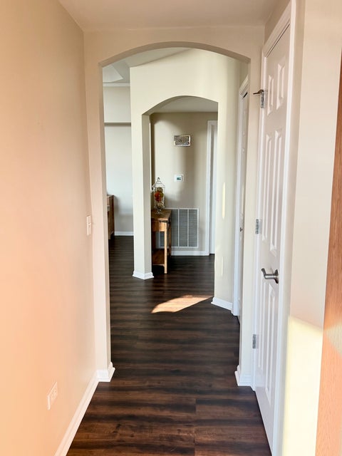 Tiny photo for 11131 Waters Edge Drive #4B, Orland Park, IL 60467 (MLS # 12795552)