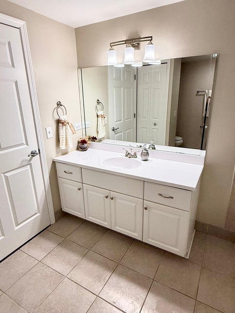 Tiny photo for 11131 Waters Edge Drive #4B, Orland Park, IL 60467 (MLS # 12795552)