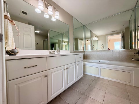 Tiny photo for 11131 Waters Edge Drive #4B, Orland Park, IL 60467 (MLS # 12795552)