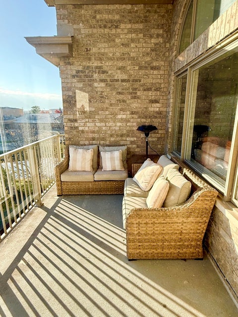 Tiny photo for 11131 Waters Edge Drive #4B, Orland Park, IL 60467 (MLS # 12795552)