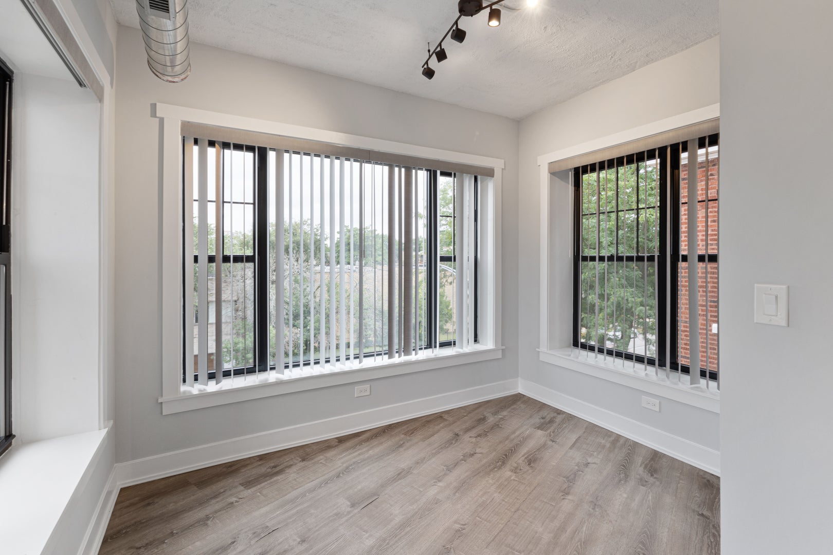 7645 N SHERIDAN Road 314