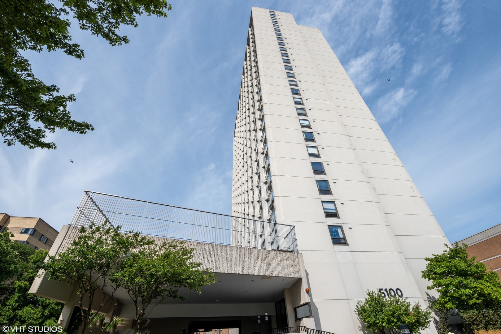 5100 N Marine Drive 9J