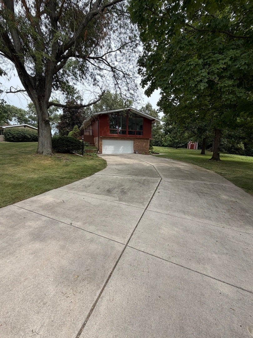 20009 E Brightway Drive