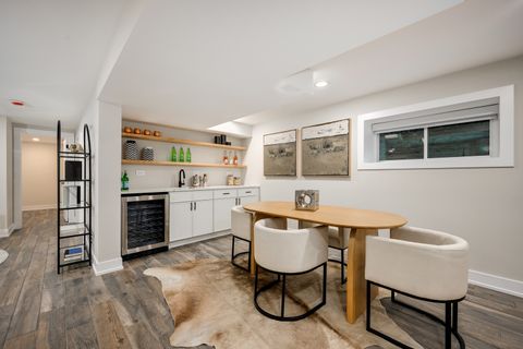 Tiny photo for 2225 W Carmen Avenue, Chicago, IL 60625 (MLS # 12585510)