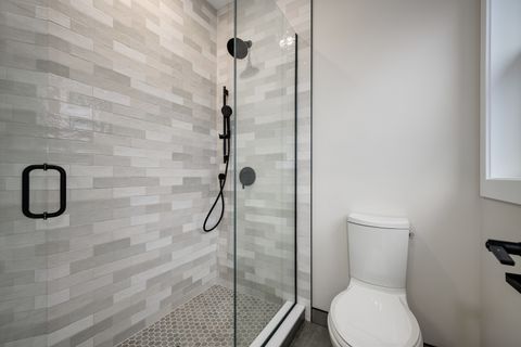 Tiny photo for 2225 W Carmen Avenue, Chicago, IL 60625 (MLS # 12585510)