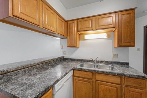 Tiny photo for 1203 WYNDHAM Court #105, Palatine, IL 60074 (MLS # 12597018)