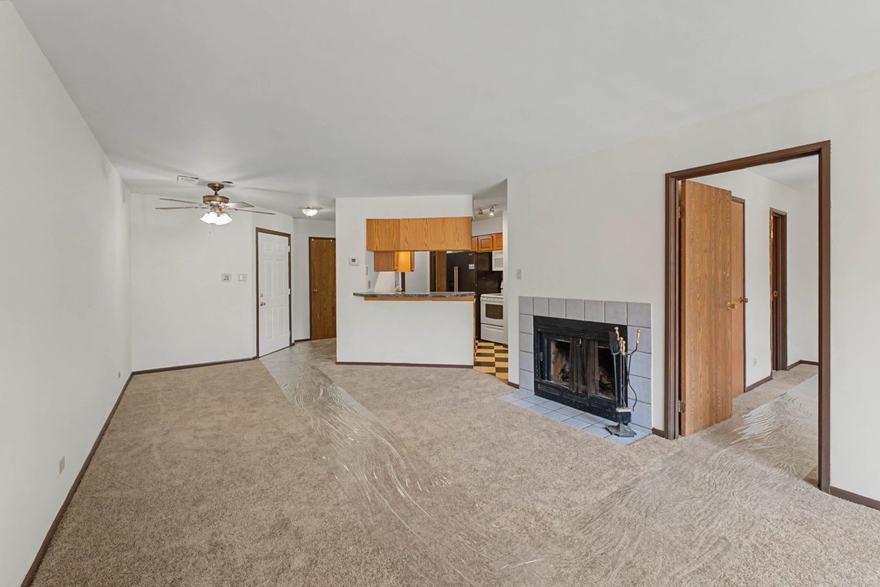 1203 WYNDHAM Court 105