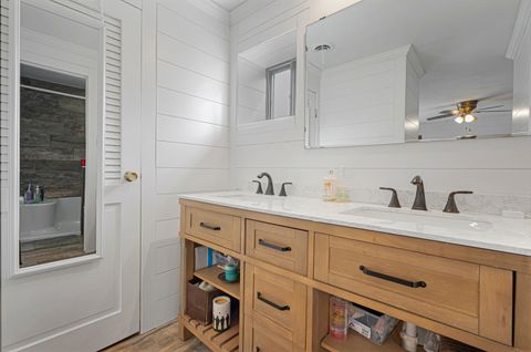 Tiny photo for 635 S SPRINGINSGUTH Road, Schaumburg, IL 60193 (MLS # 12643153)