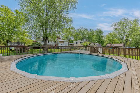 Tiny photo for 635 S SPRINGINSGUTH Road, Schaumburg, IL 60193 (MLS # 12643153)