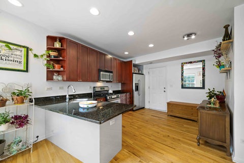Tiny photo for 1622 W Wallen Avenue #2S, Chicago, IL 60626 (MLS # 12748153)