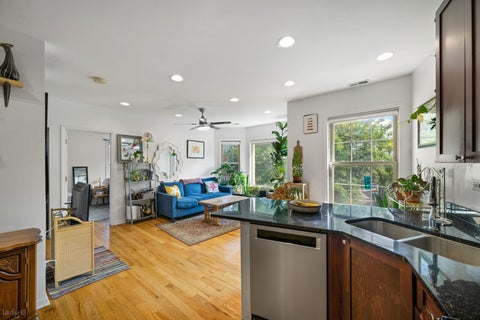 Tiny photo for 1622 W Wallen Avenue #2S, Chicago, IL 60626 (MLS # 12748153)