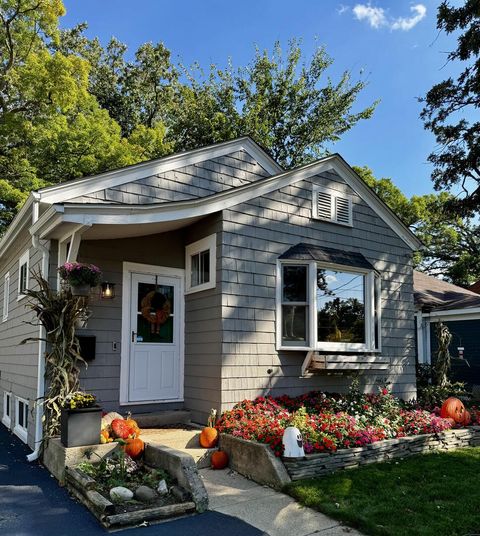 Tiny photo for 367 N Lake Street, Grayslake, IL 60030 (MLS # 12586003)