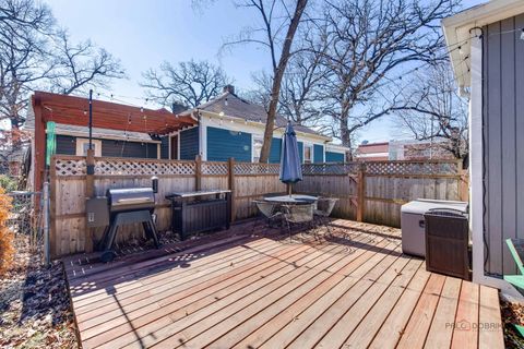 Tiny photo for 367 N Lake Street, Grayslake, IL 60030 (MLS # 12586003)