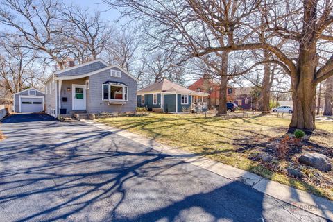 Tiny photo for 367 N Lake Street, Grayslake, IL 60030 (MLS # 12586003)