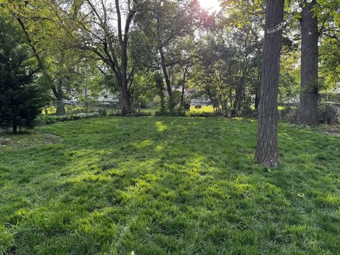 Tiny photo for 367 N Lake Street, Grayslake, IL 60030 (MLS # 12586003)