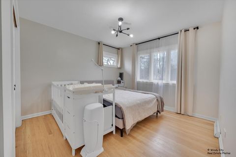 Tiny photo for 113 S Wedgewood Drive, Barrington, IL 60010 (MLS # 12594126)