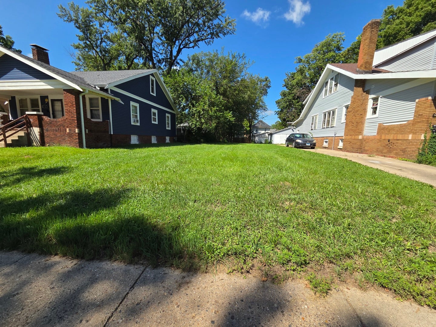 1211 N Frink Street