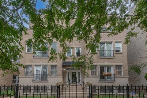 Tiny photo for 1244 W Ohio Street #2W, Chicago, IL 60642 (MLS # 12482131)
