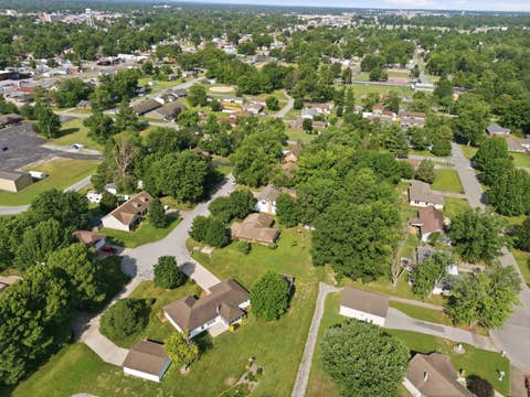 Tiny photo for 1004 E Illinois Street, Marion, IL 62959 (MLS # 12689073)