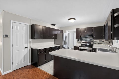 Tiny photo for 1004 E Illinois Street, Marion, IL 62959 (MLS # 12689073)