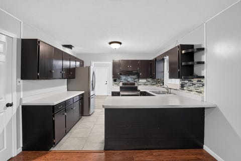 Tiny photo for 1004 E Illinois Street, Marion, IL 62959 (MLS # 12689073)