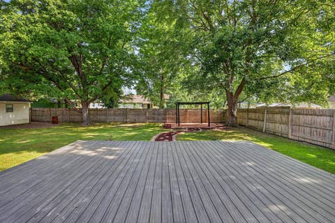 Tiny photo for 1004 E Illinois Street, Marion, IL 62959 (MLS # 12689073)