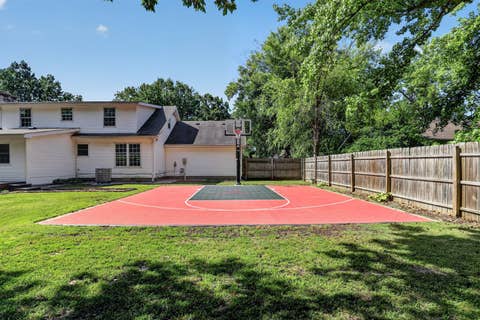 Tiny photo for 1004 E Illinois Street, Marion, IL 62959 (MLS # 12689073)