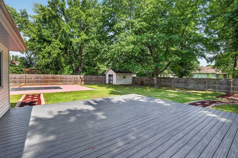 Tiny photo for 1004 E Illinois Street, Marion, IL 62959 (MLS # 12689073)