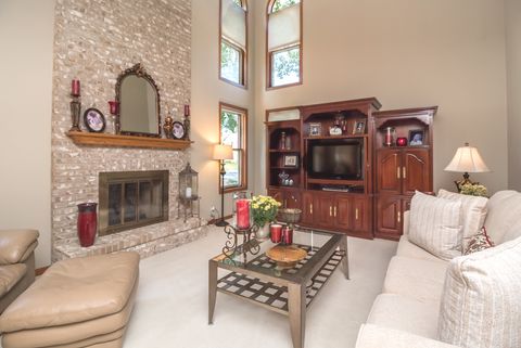 Tiny photo for 1582 Dogwood Drive, Crystal Lake, IL 60014 (MLS # 12483074)