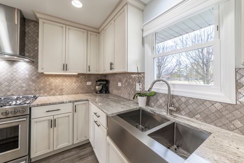 Tiny photo for 16612 Meadow Court, Tinley Park, IL 60477 (MLS # 12635058)