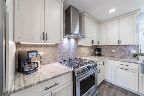 Tiny photo for 16612 Meadow Court, Tinley Park, IL 60477 (MLS # 12635058)