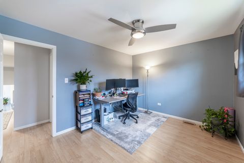 Tiny photo for 16612 Meadow Court, Tinley Park, IL 60477 (MLS # 12635058)