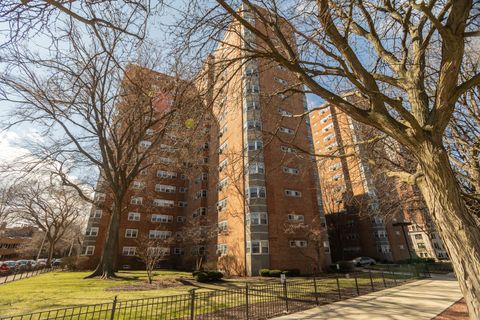 Tiny photo for 4960 N Marine Drive #1014, Chicago, IL 60640 (MLS # 12599589)