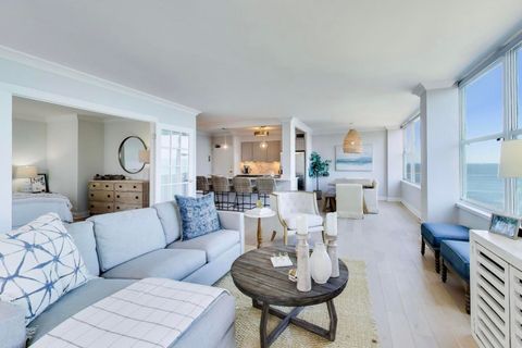 Tiny photo for 1000 N Lake Shore Drive #2009, Chicago, IL 60611 (MLS # 12566403)