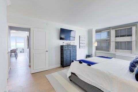 Tiny photo for 1000 N Lake Shore Drive #2009, Chicago, IL 60611 (MLS # 12566403)