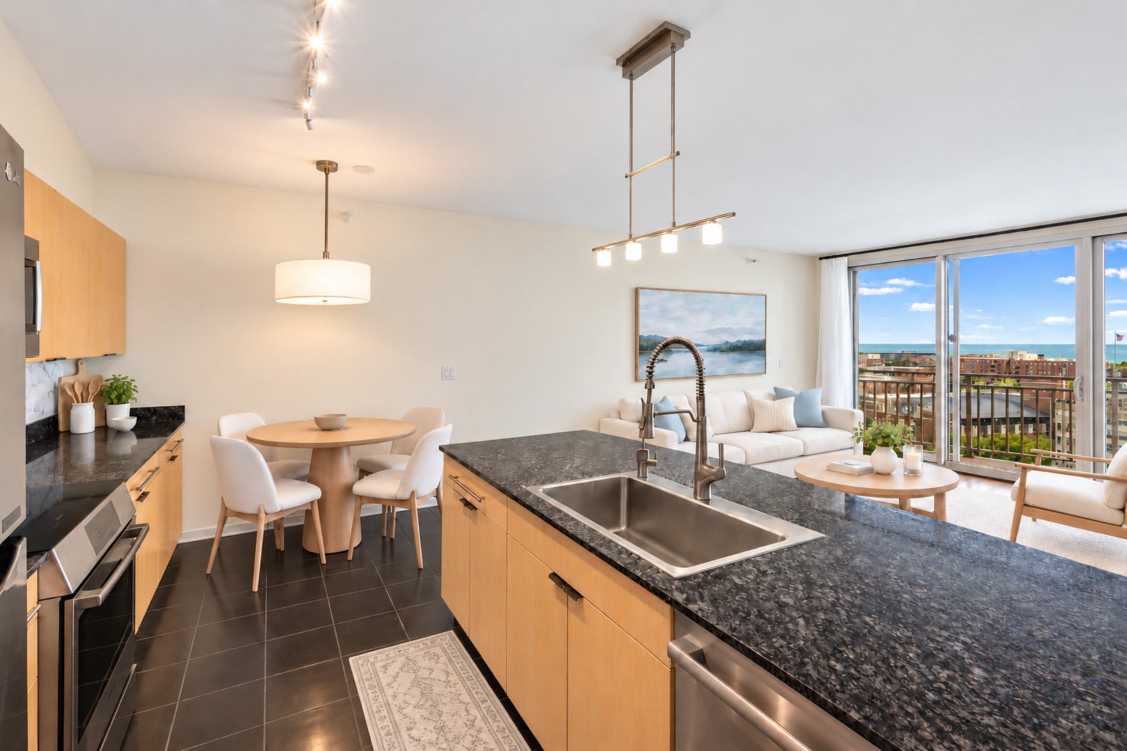 807 DAVIS Street 1211