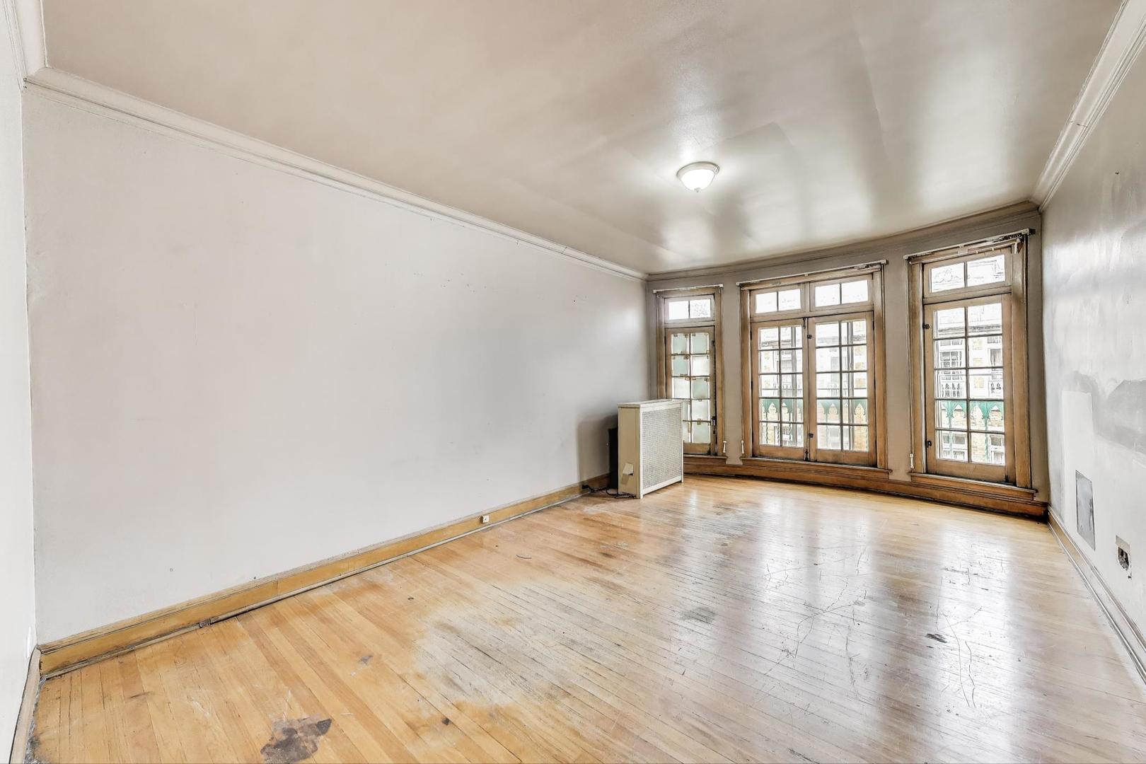 1532 E 59th Street J3